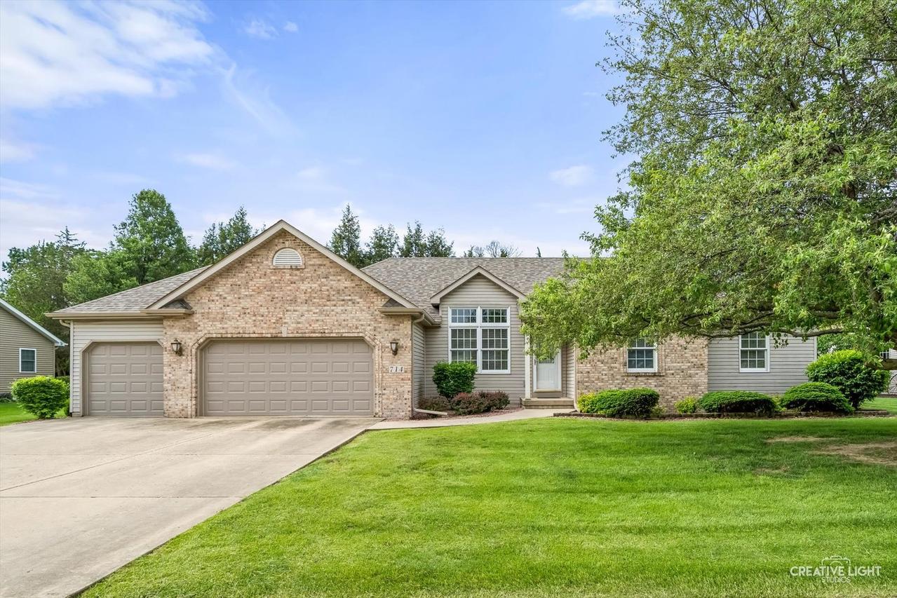 714 E Knights Rd., Sandwich, IL 60548