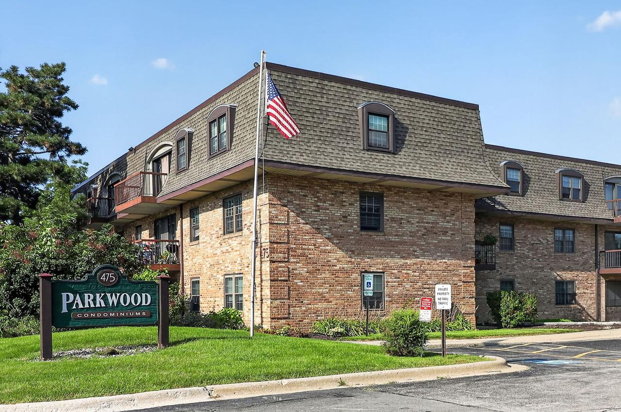 475 N Cass Ave. #202, Westmont, IL 60559