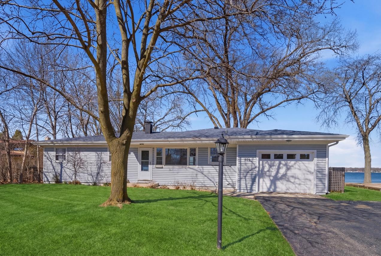 501 E Liberty St., Wauconda, IL 60084