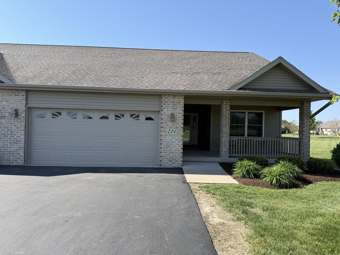 721 Yingling Dr., Dixon, IL 61021
