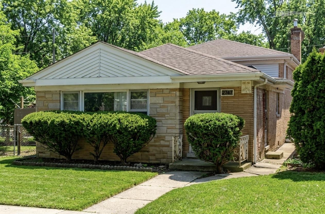 2747 W Lunt Ave., Chicago, IL 60645