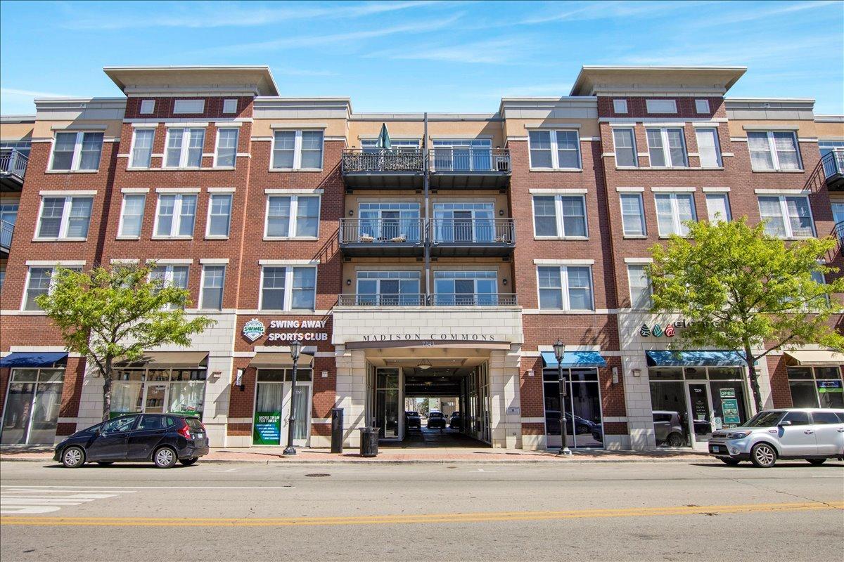 7243 Madison St. #211, Forest Park, IL 60130
