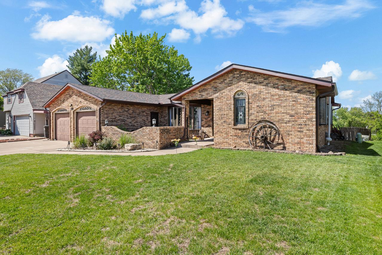 1705 85th Ave., Rock Island, IL 61201