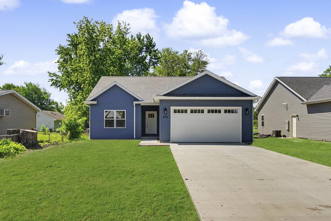 405 E Larmon St., Tolono, IL 61880