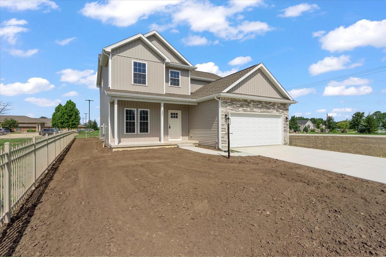 1201 Ridge Creek Rd., Savoy, IL 61874