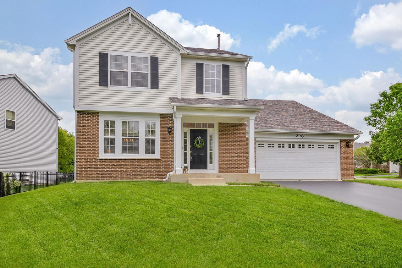 298 Fairhaven Dr., St. Charles, IL 60175