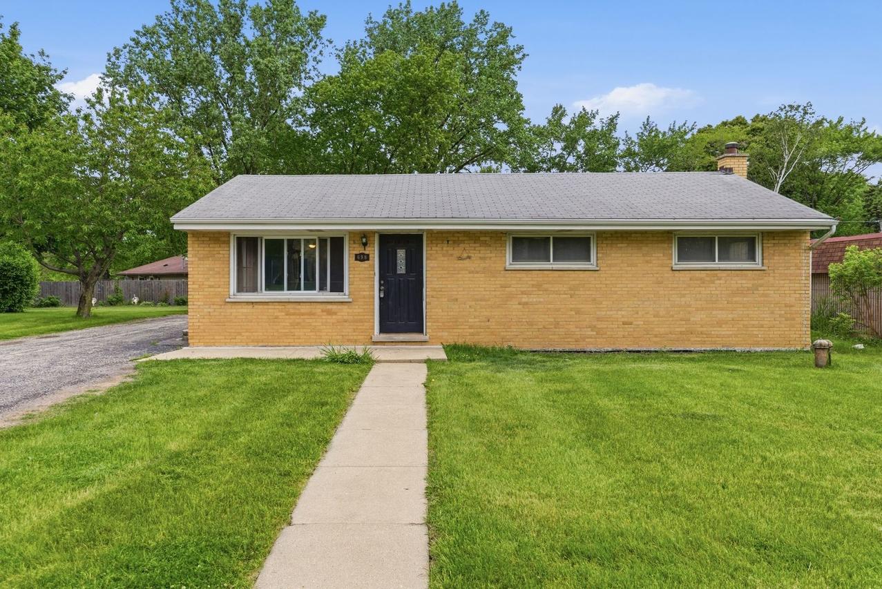 698 W Colfax St., Palatine, IL 60067