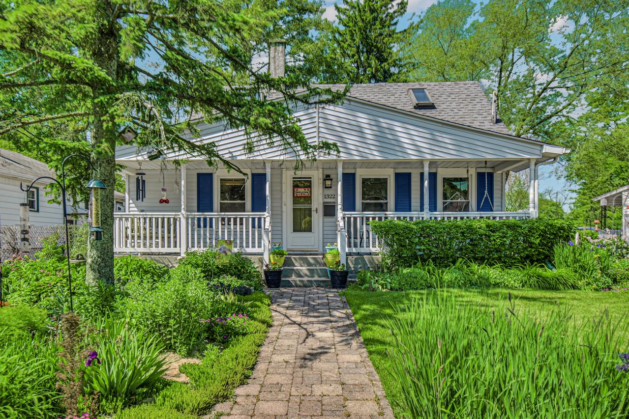 1322 Olive Rd., Homewood, IL 60430