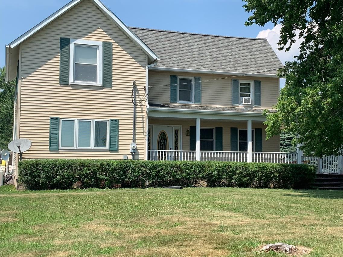 17125 2700 North Ave., Walnut, IL 61376