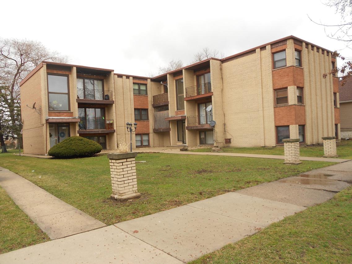 6122 S Kolmar Ave. #1, Chicago, IL 60629