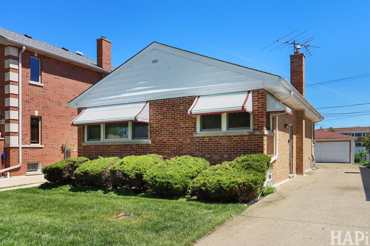 4805 N Nottingham Ave., Chicago, IL 60656