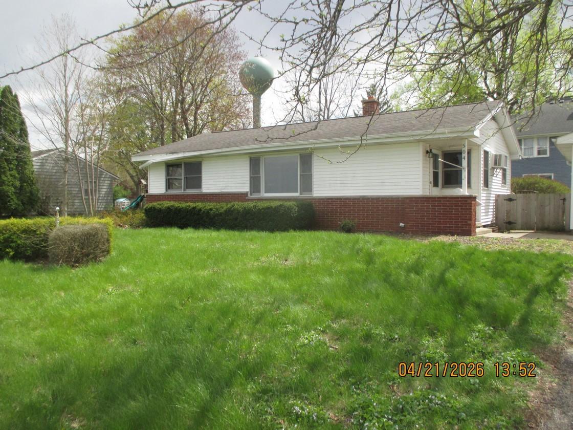 504 Washington St., Maple Park, IL 60151