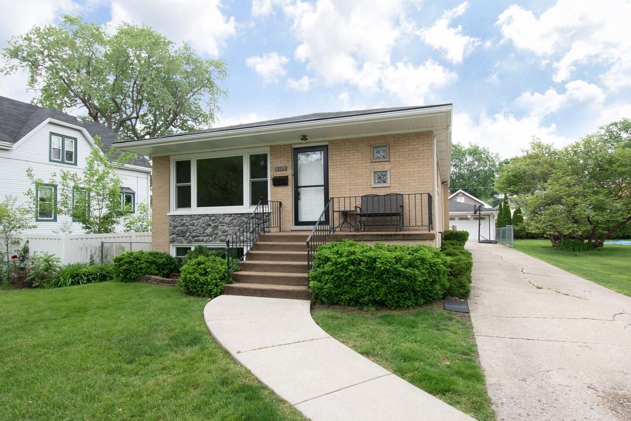 4145 Madison Ave., Brookfield, IL 60513