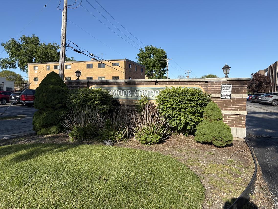 1117 Leavitt Ave. #108, Flossmoor, IL 60422