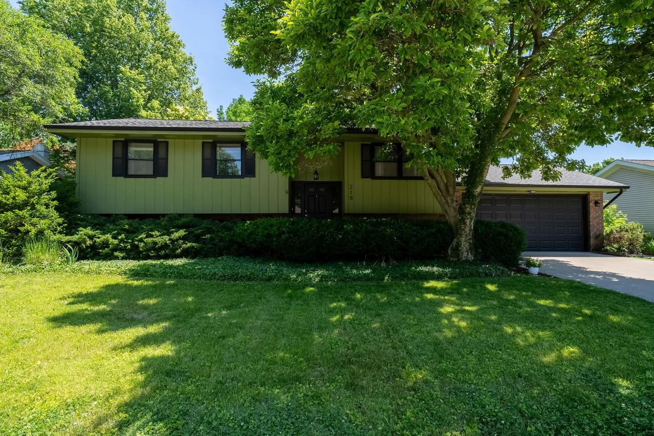 218 Cambridge Dr., Normal, IL 61761
