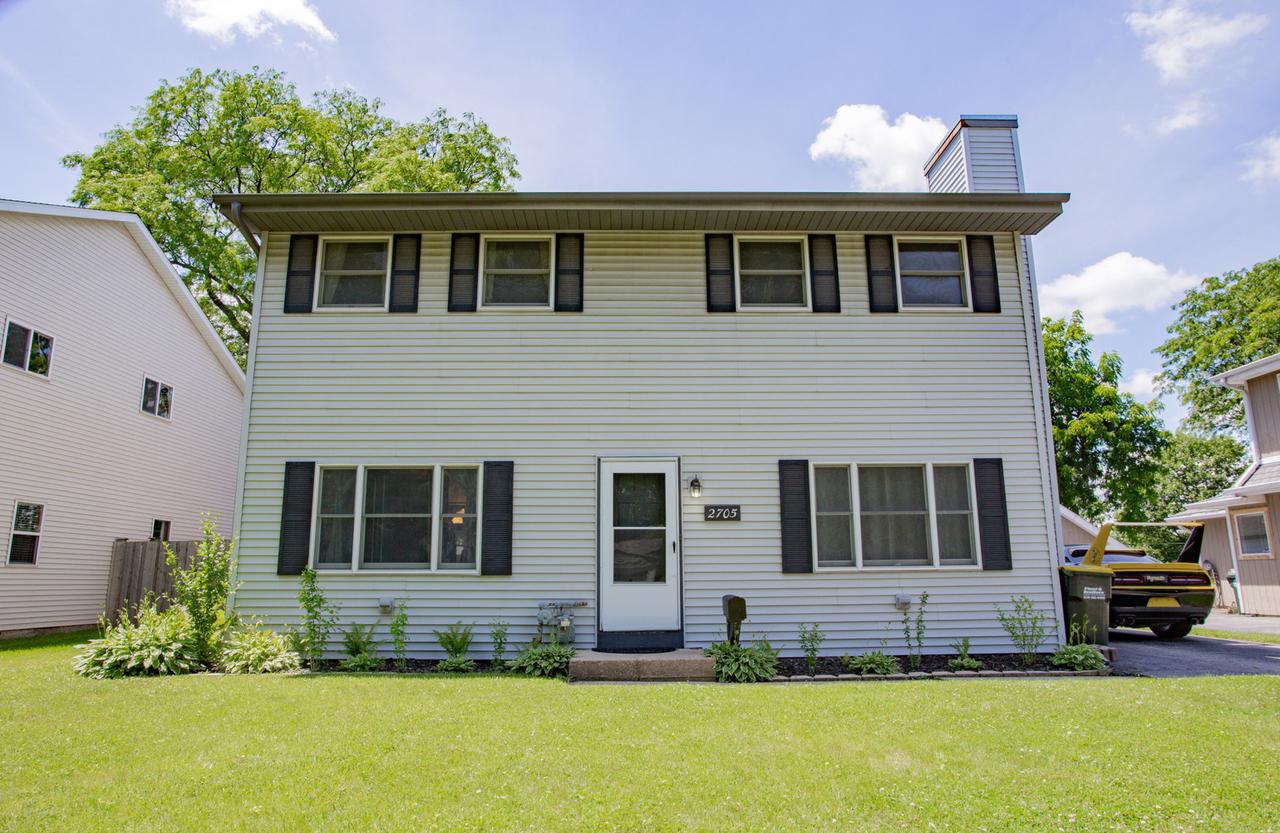2705 School Dr., Rolling Meadows, IL 60008