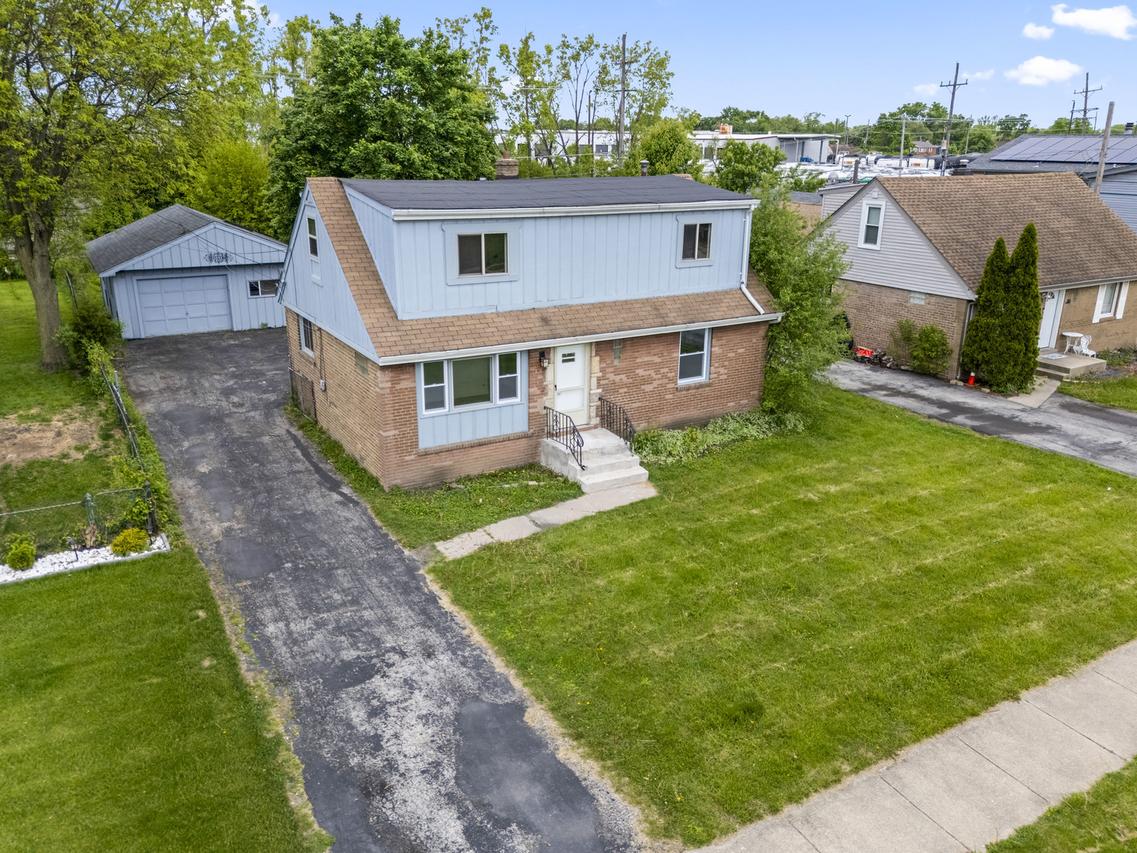 7809 Columbia Dr., Bridgeview, IL 60455