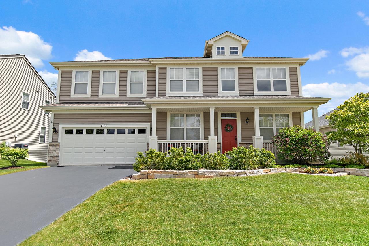 811 Singing Hills Dr., Volo, IL 60073
