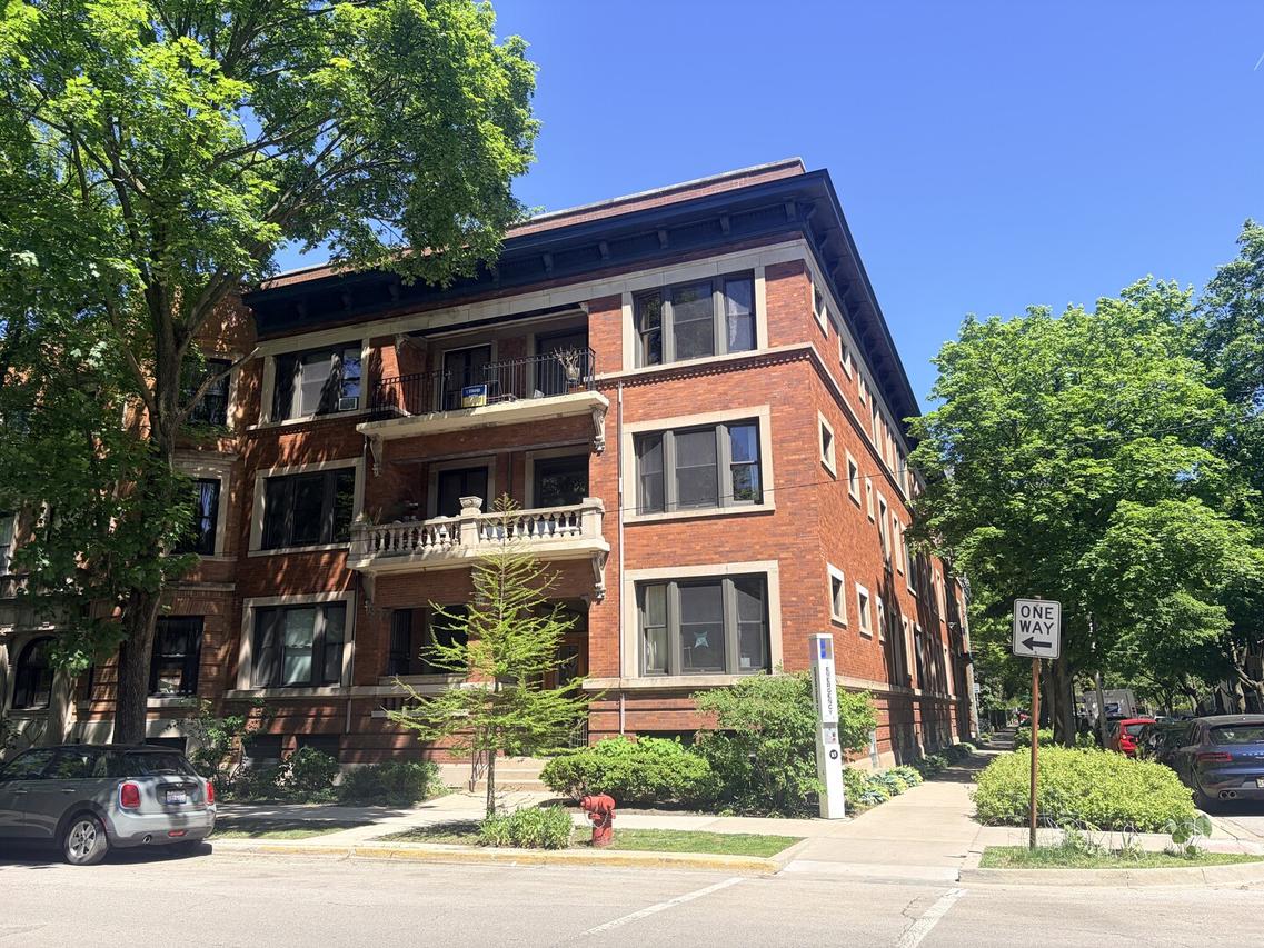 5559 S Blackstone Ave. #2, Chicago, IL 60637