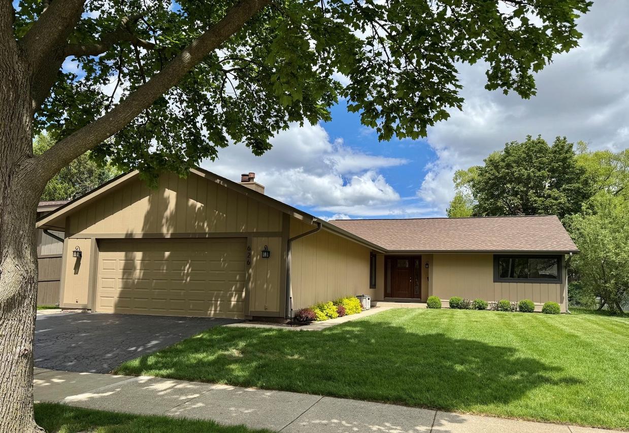 626 Bryce Tr., Roselle, IL 60172