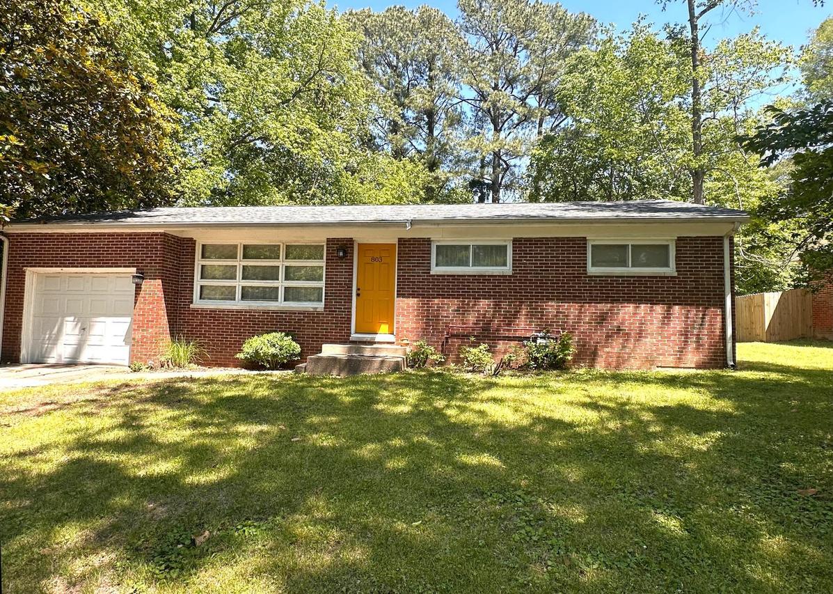 803 S Skyline Dr., Carbondale, IL 62901