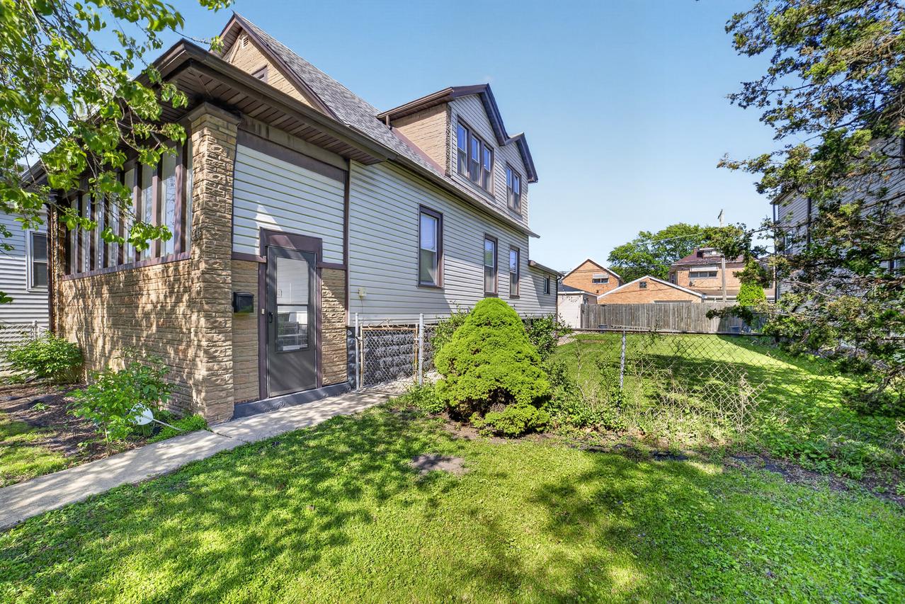[Address Hidden by Seller], Melrose Park, IL 60160