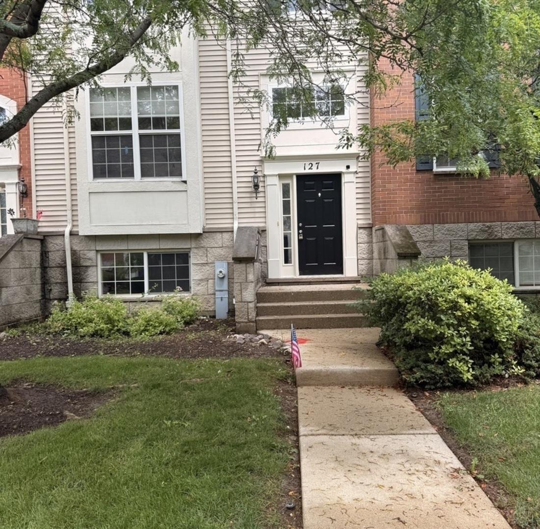 127 Willey St., Gilberts, IL 60136