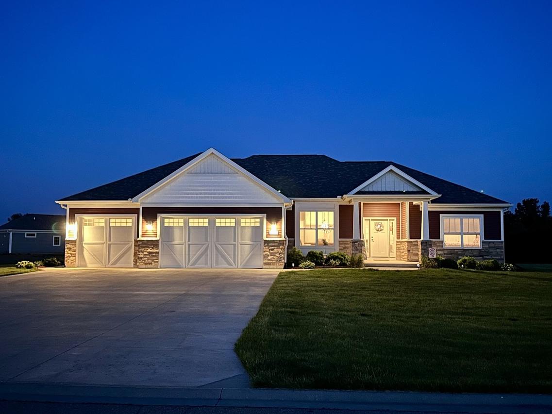 801 Ann Marie Dr., Utica, IL 61373