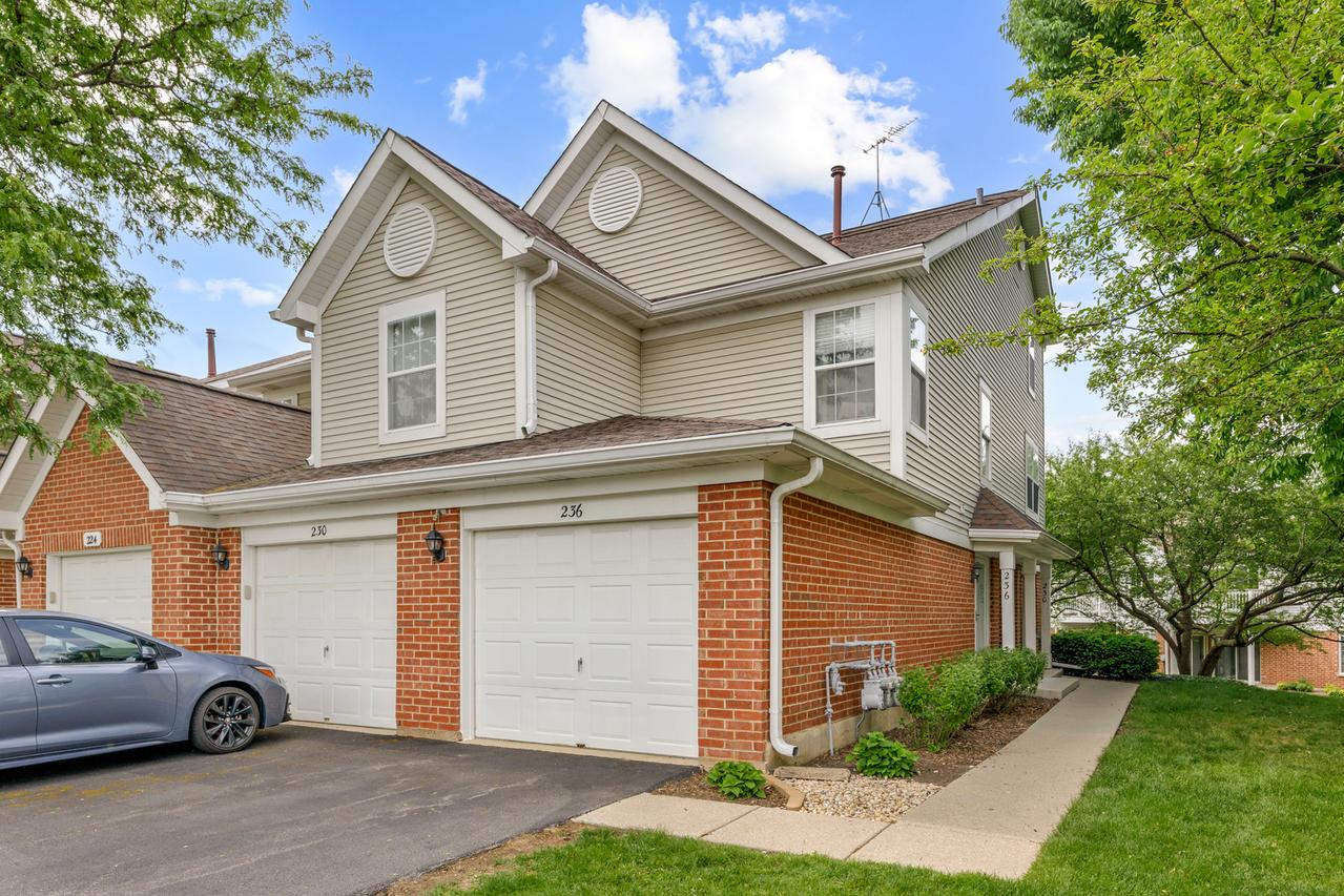 [Address Hidden by Seller], Roselle, IL 60172