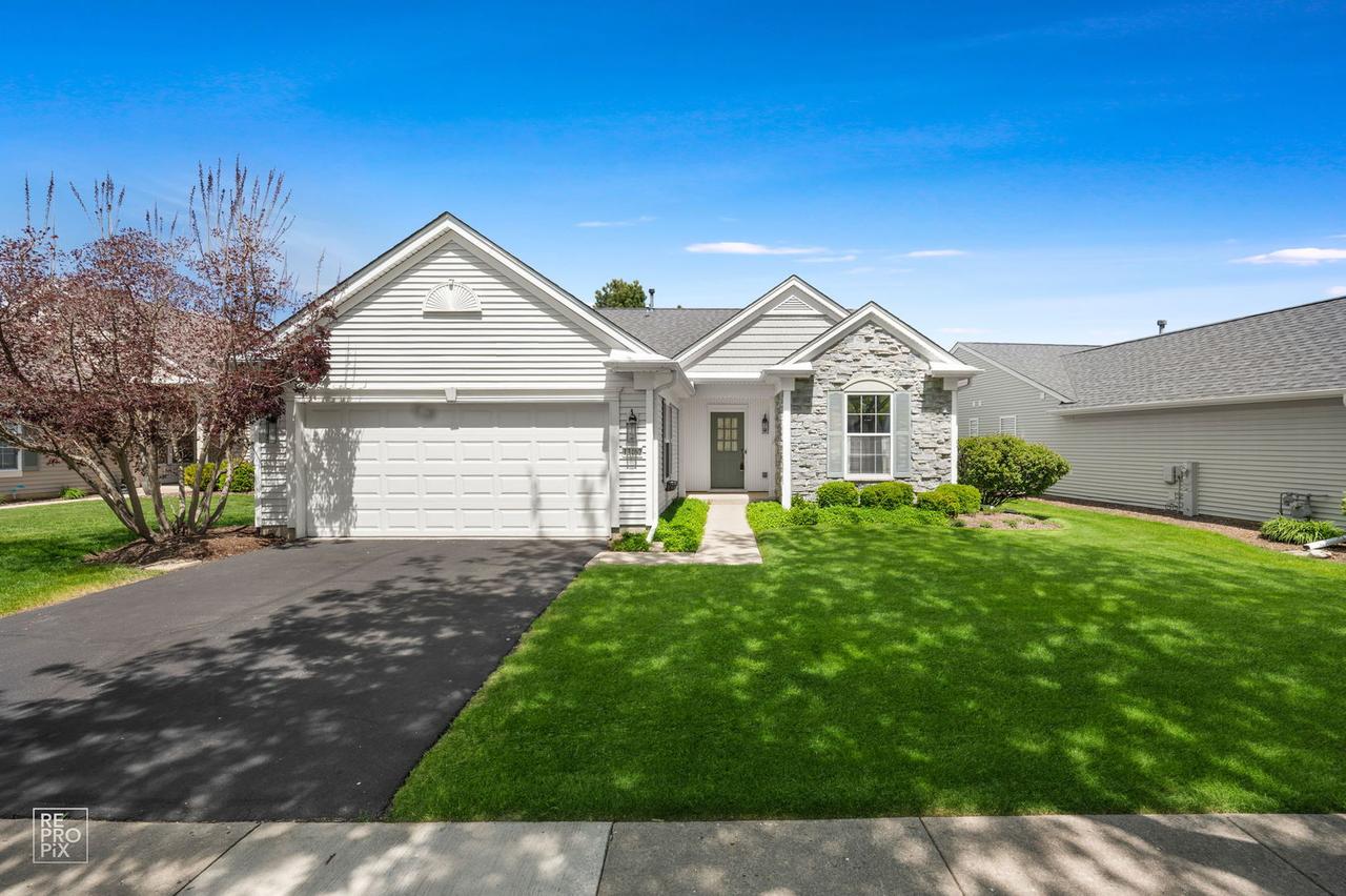 13462 Dearborn Tr., Huntley, IL 60142
