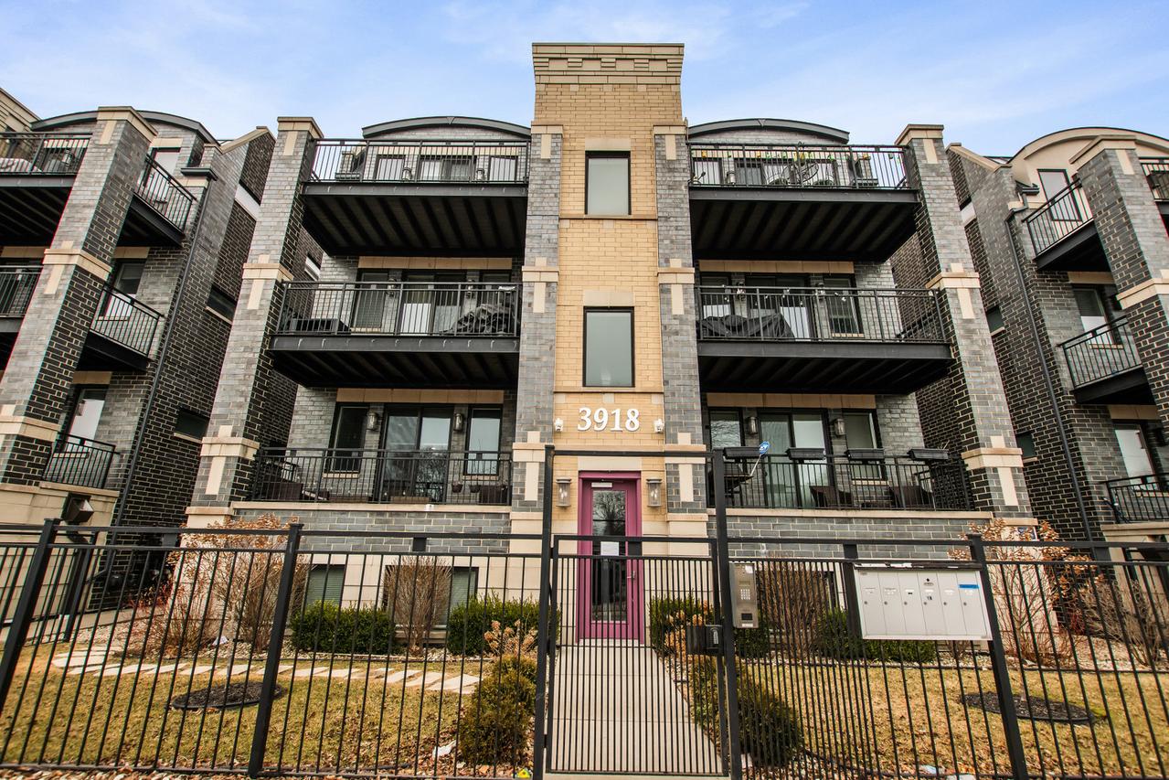 3918 S King Dr. #1S, Chicago, IL 60653