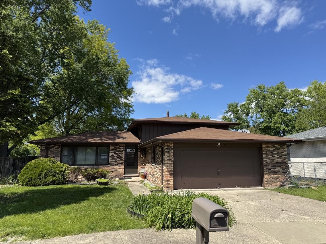 8 Rich Ct., Park Forest, IL 60466