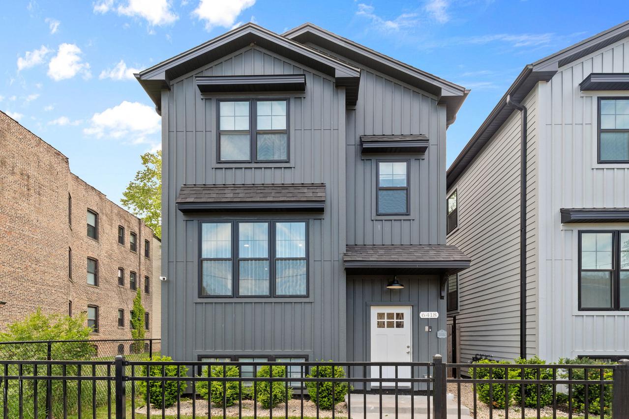 6418 S Champlain Ave., Chicago, IL 60637