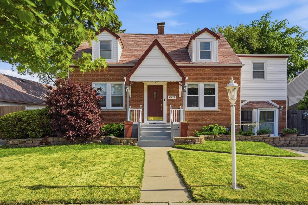 5910 W 88th St., Oak Lawn, IL 60453