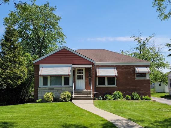 New Homes with Master Bedrooms on the 1st Floor That Attend L J Hauser Junior High School: May 16th to May 22nd