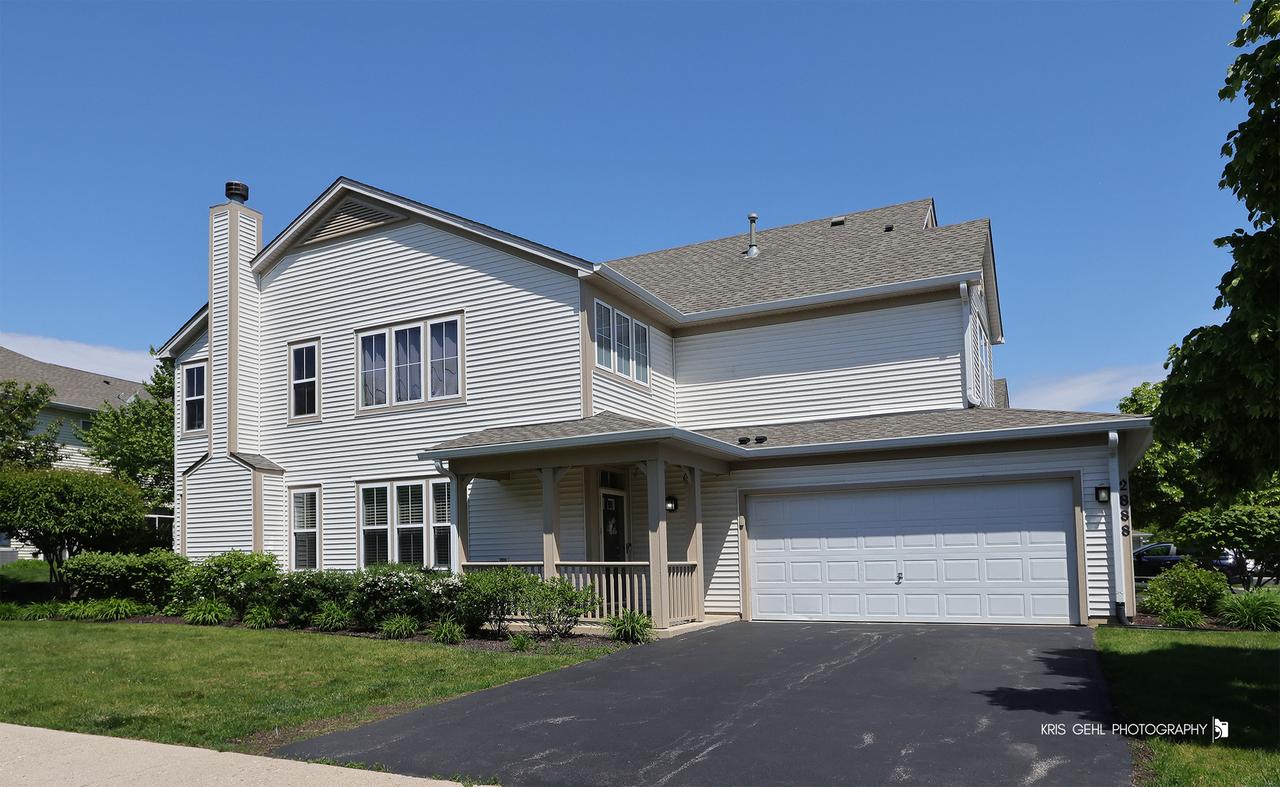 2888 Falling Waters Dr., Lindenhurst, IL 60046