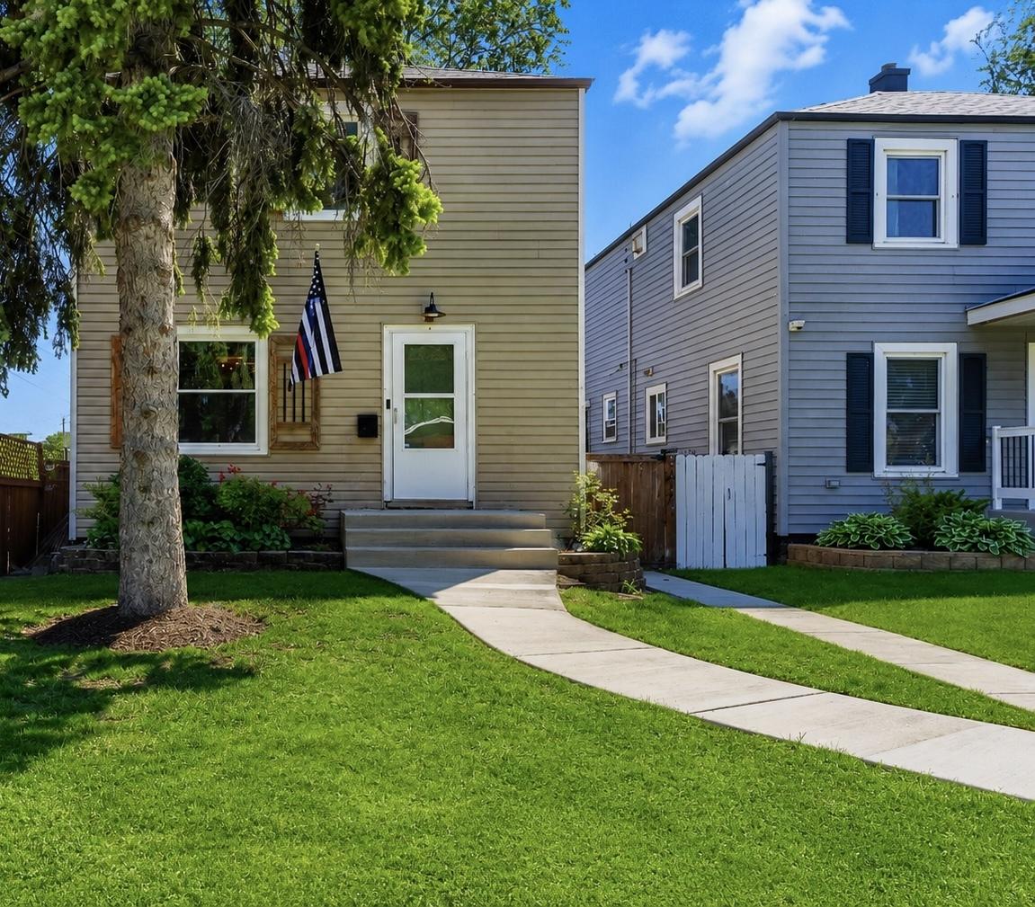 3917 Clinton Ave., Stickney, IL 60402