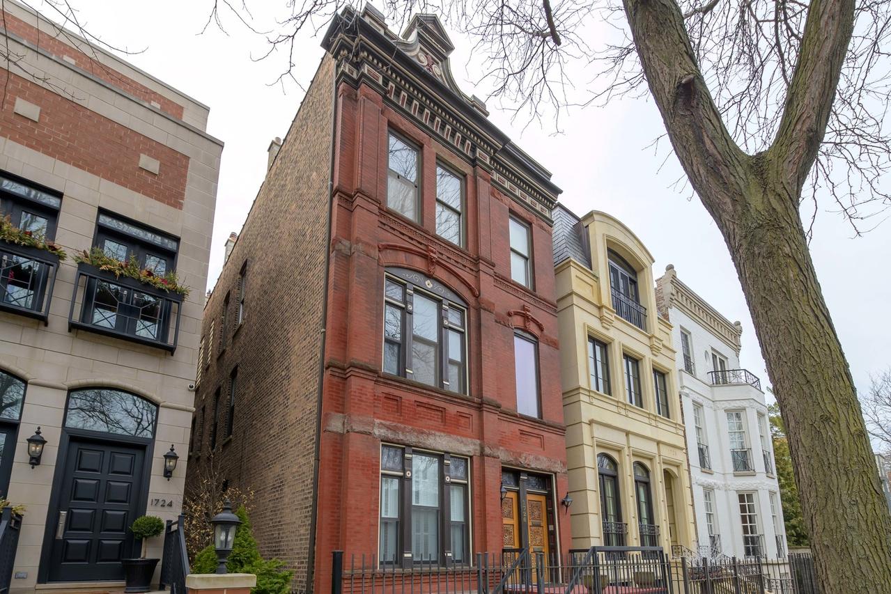 1726 N Cleveland Ave., Chicago, IL 60614