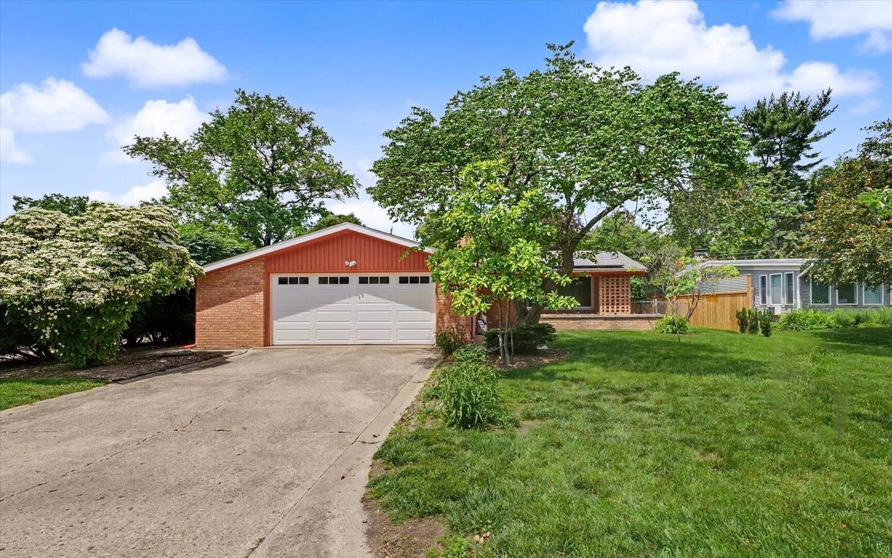 306 Sunnycrest Ct., Urbana, IL 61801