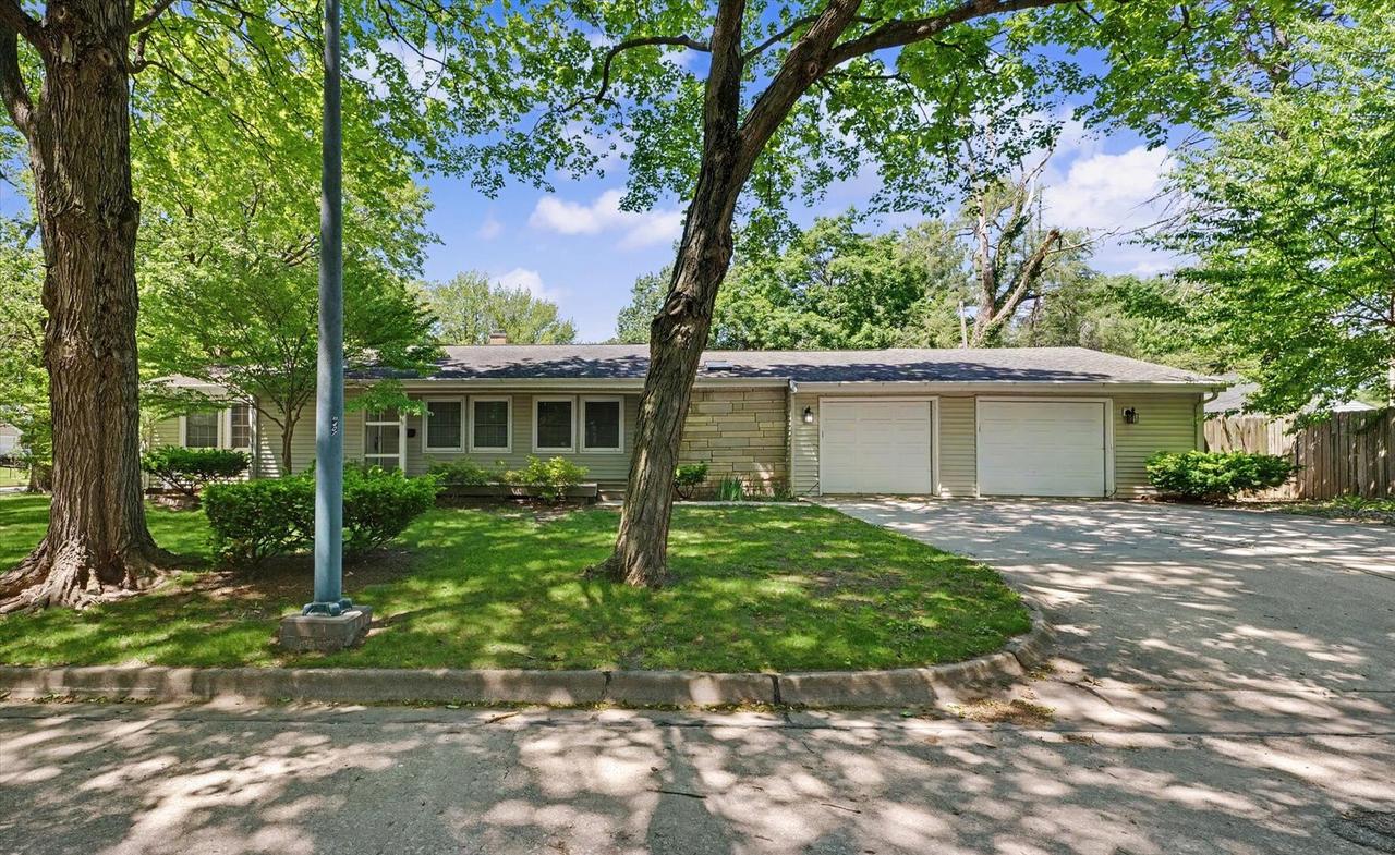 407 S Mckinley Ave., Champaign, IL 61821