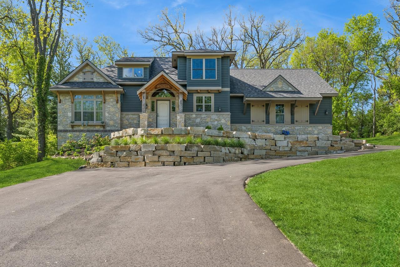 3515 Kings Lair Dr., Spring Grove, IL 60081