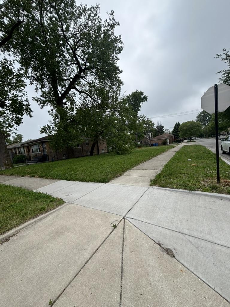 10200 S Torrence Ave., Chicago, IL 60617