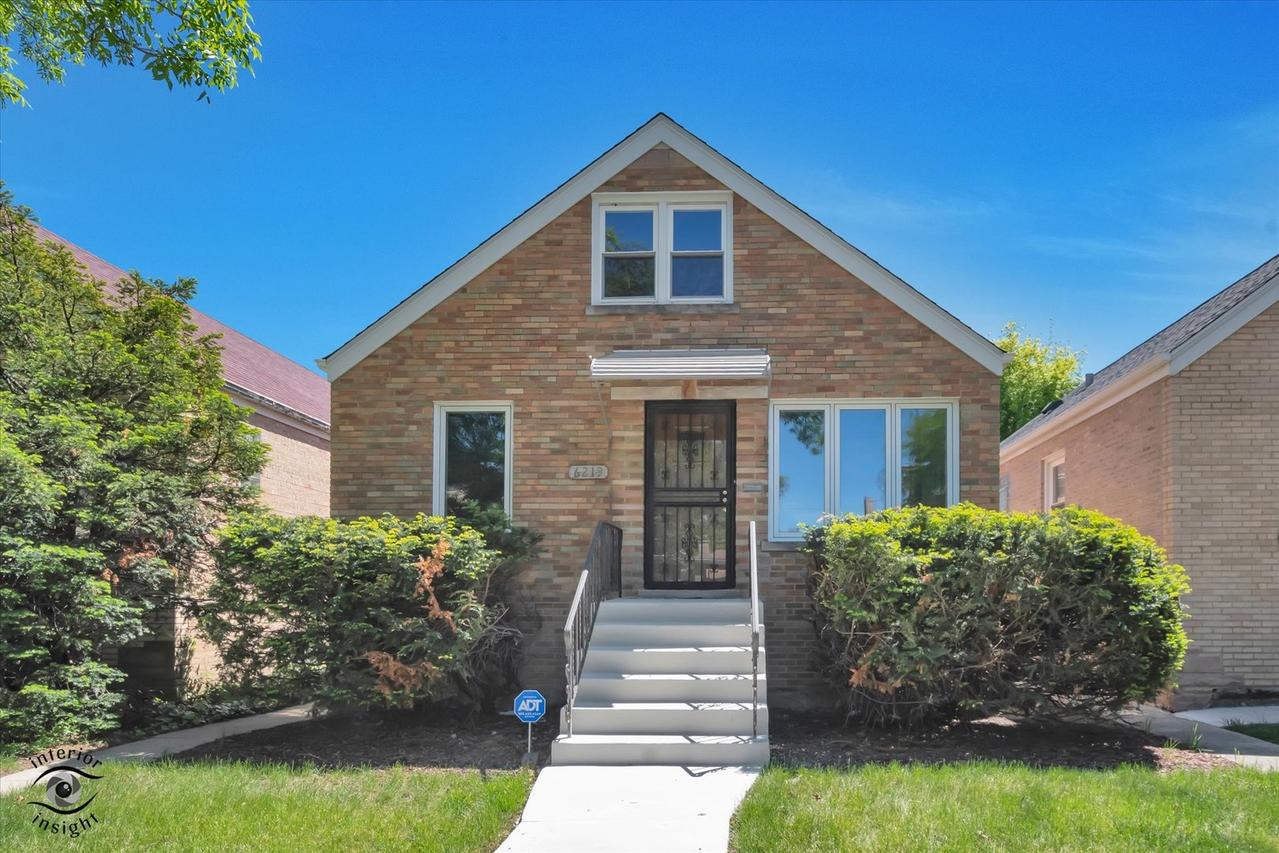 6219 W Montrose Ave., Chicago, IL 60634