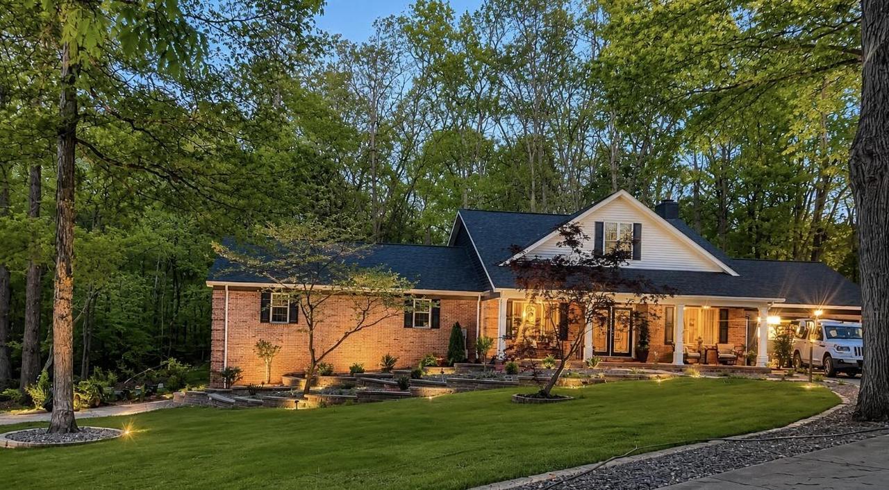 5461 Chris Dr., Oreana, IL 62554