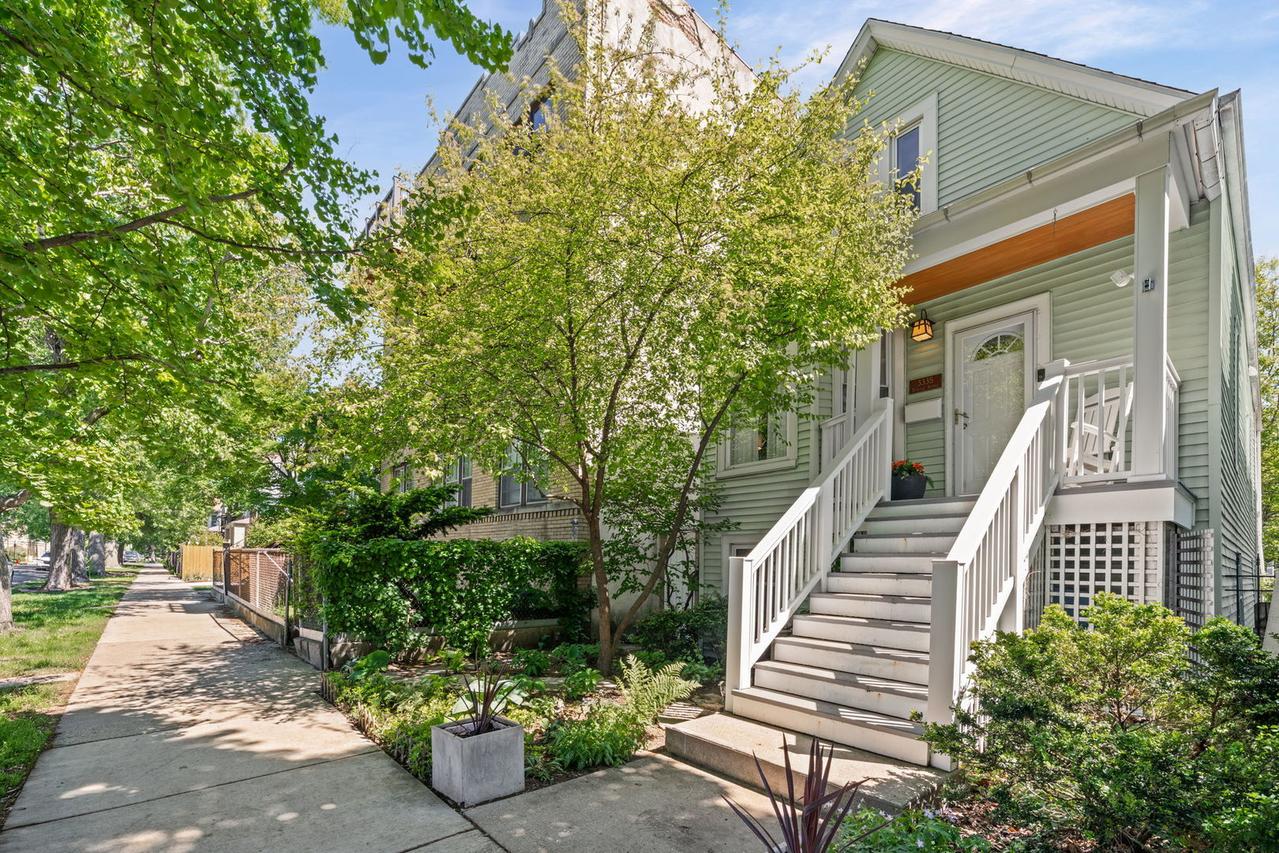 3335 W Berteau Ave., Chicago, IL 60618