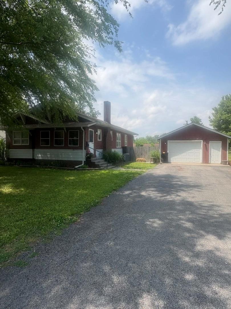 218 Wilcox St., Zeigler, IL 62999