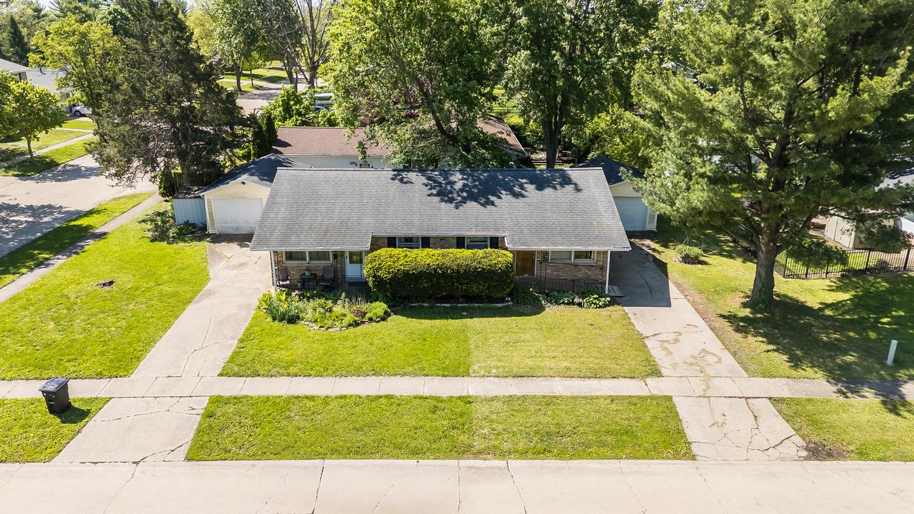 1109 Scovill St., Urbana, IL 61801