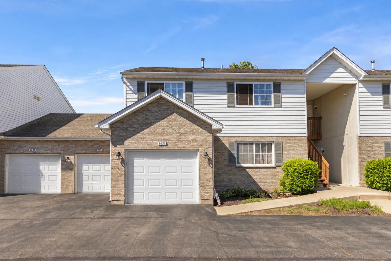 965 Constance Ln. #G, Sycamore, IL 60178