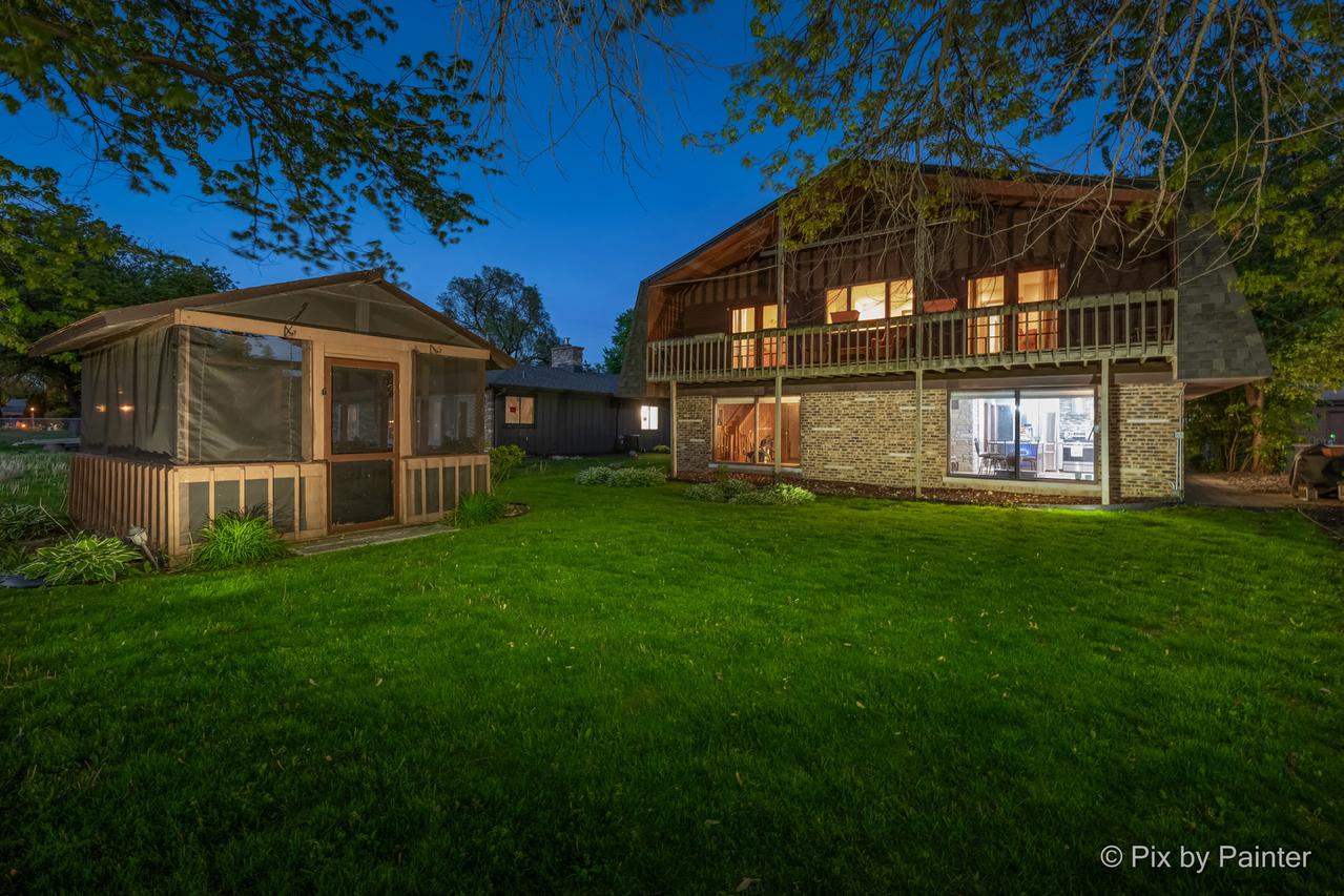 1423 N River Rd., Mchenry, IL 60051