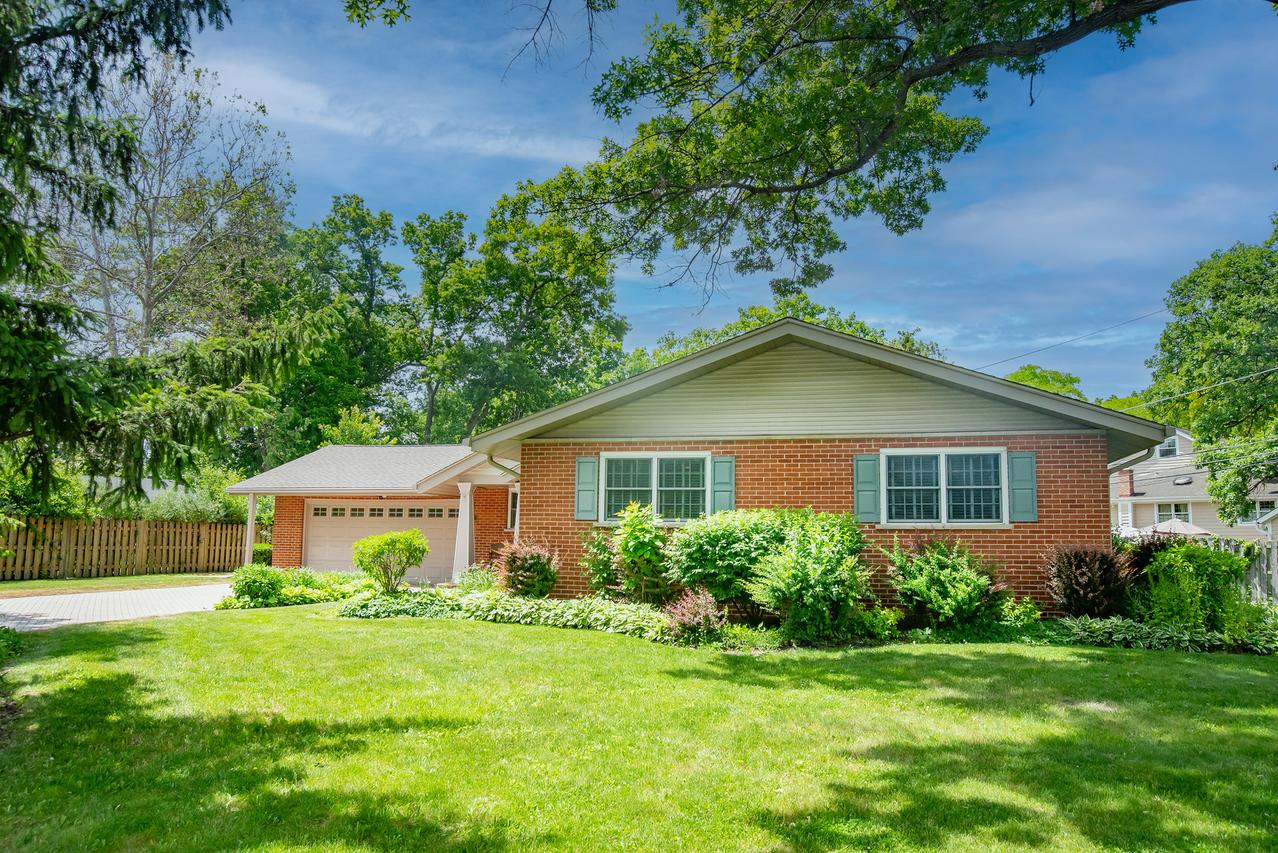 3480 Carol Ln., Northbrook, IL 60062